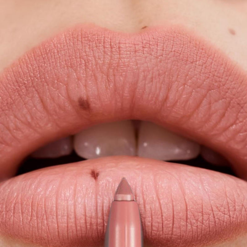 1 + 1 Free - Silk Kiss ™ Rotating Matte LipLiner